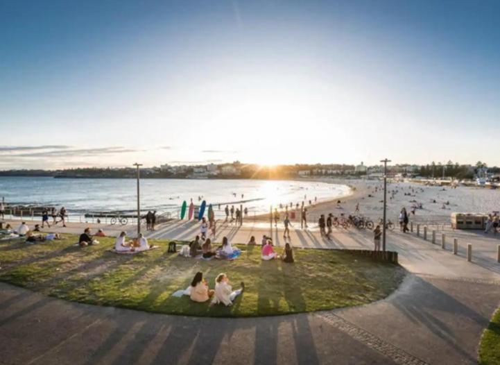 Apartament Best Location At Bondi Beach, On The Beach! Sydney Zewnętrze zdjęcie